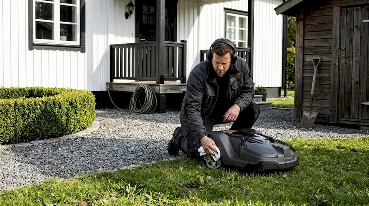 Välj rätt robotgräsklippare för din trädgård